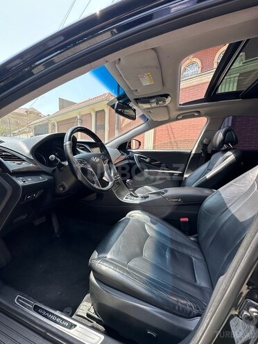 Hyundai Grandeur 2015, 250,000 km - 2.2 л - Bakı