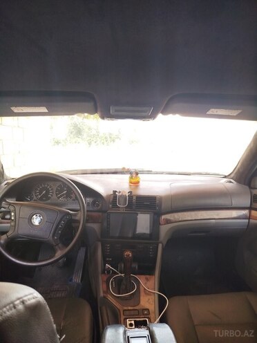BMW 523 1997, 190,000 km - 2.5 l - Xudat
