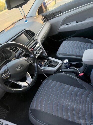 Hyundai Elantra 2019, 68,625 km - 2.0 л - Bakı