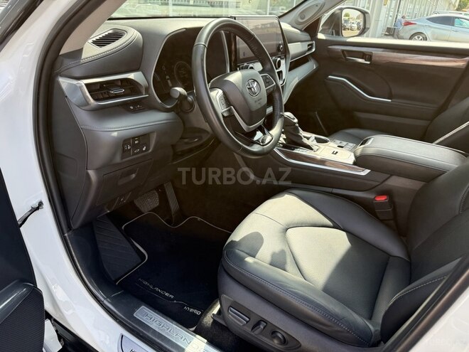 Toyota Highlander 2023, 34,000 km - 2.5 l - Bakı