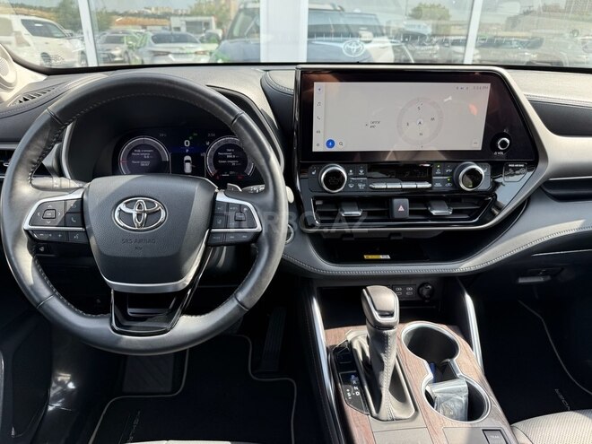 Toyota Highlander 2023, 34,000 km - 2.5 l - Bakı