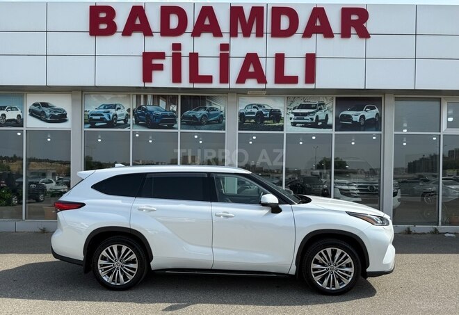 Toyota Highlander 2023, 34,000 km - 2.5 l - Bakı