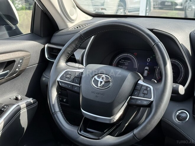 Toyota Highlander 2023, 34,000 km - 2.5 l - Bakı
