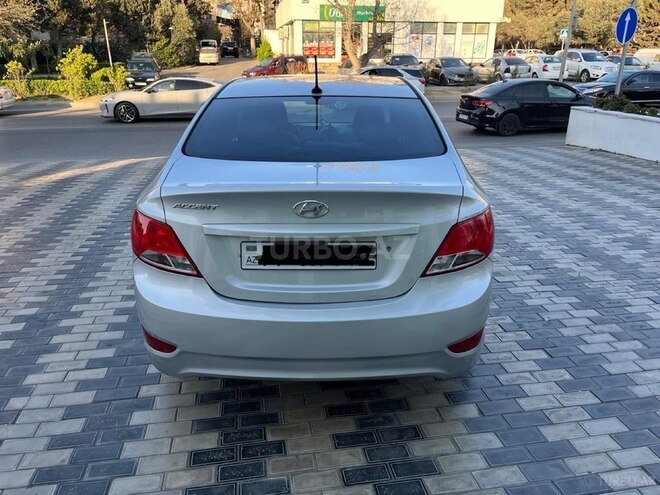Hyundai Accent 2015, 137,000 km - 1.6 l - Bakı
