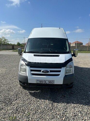 Ford Transit 2010, 220,000 km - 2.4 л - Quba