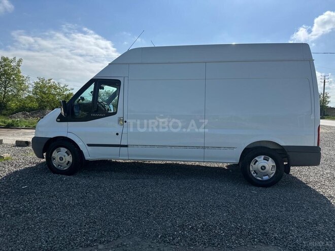 Ford Transit 2010, 220,000 km - 2.4 л - Quba
