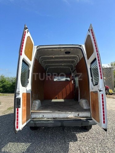 Ford Transit 2010, 220,000 km - 2.4 л - Quba