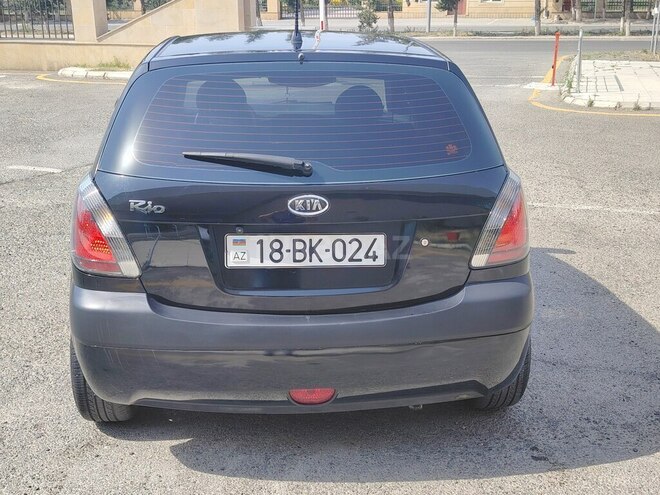 Kia Rio 2007, 377,000 km - 1.4 l - Şirvan
