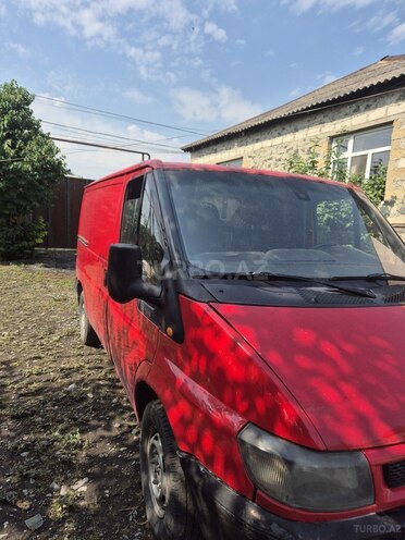 Ford Transit 2002, 500,000 km - 2.0 l - Qax