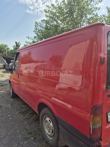 Ford Transit 2002, 500,000 km - 2.0 l - Qax