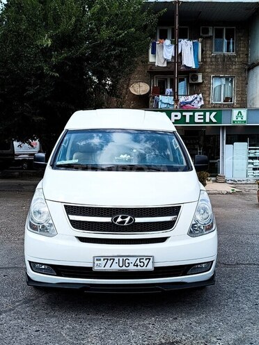 Hyundai H-1 2010, 200,000 km - 2.5 л - Bakı