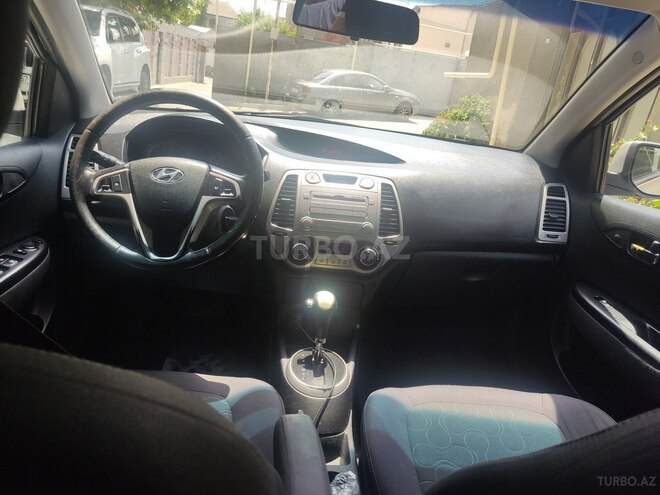 Hyundai i20 2009, 248,000 km - 1.6 л - Bakı