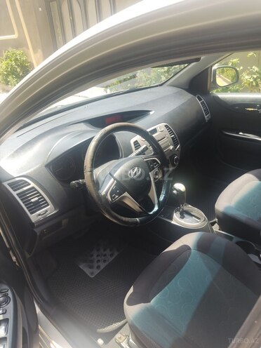 Hyundai i20 2009, 248,000 km - 1.6 л - Bakı