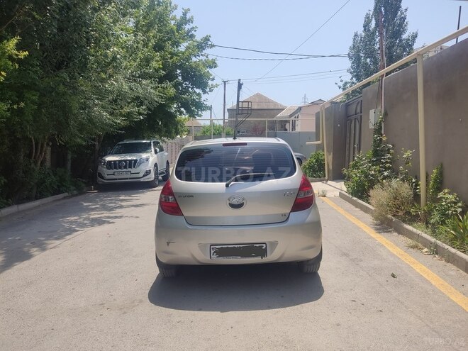Hyundai i20 2009, 248,000 km - 1.6 л - Bakı