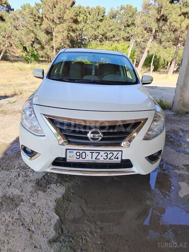 Nissan Sunny 2014, 200,000 km - 1.5 л - Bakı