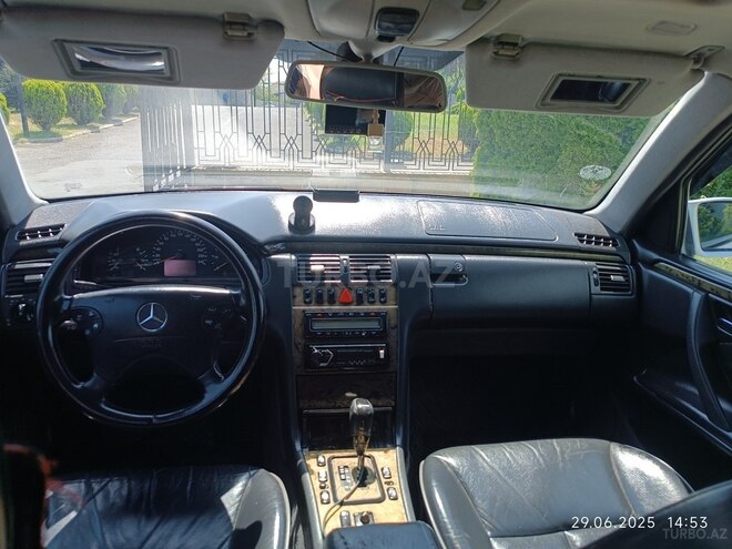 Mercedes E 220 d 2000, 491,609 km - 2.2 л - Bərdə