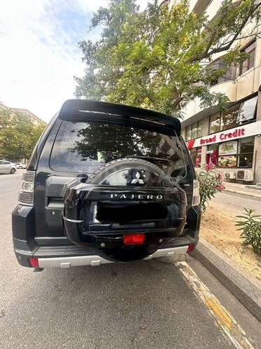 Mitsubishi Pajero 2007, 286,960 km - 3.0 л - Bakı