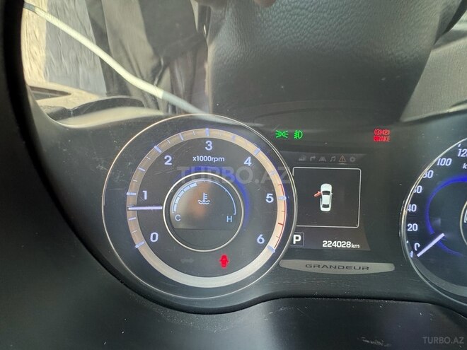 Hyundai Grandeur 2015, 224,028 km - 2.2 l - Bakı