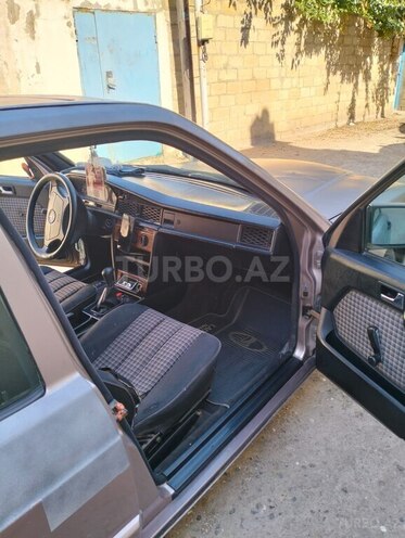 Mercedes 190 1992, 300,000 km - 2.0 l - Bakı