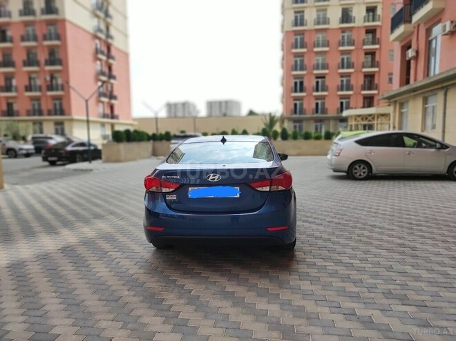 Hyundai Elantra 2015, 127,299 km - 1.8 л - Bakı