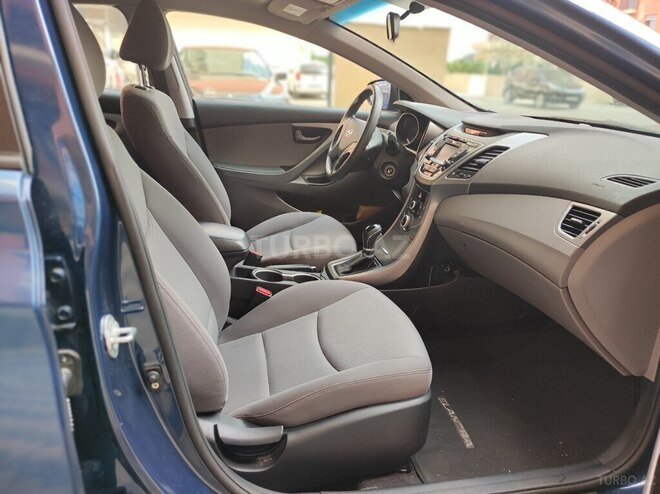 Hyundai Elantra 2015, 127,299 km - 1.8 л - Bakı