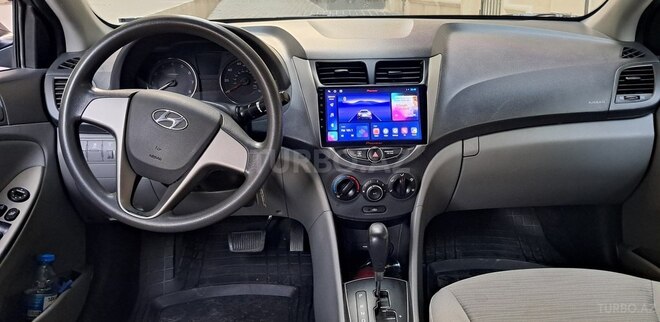 Hyundai Accent 2017, 100,000 km - 1.6 l - Bakı