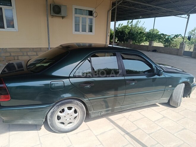 Mercedes C 220 d 2000, 478,000 km - 2.2 l - Masallı
