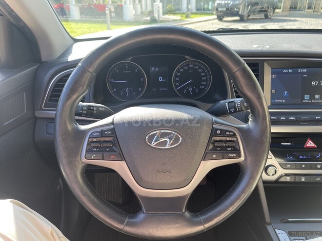 Hyundai Avante 2017, 160,000 km - 1.6 l - Bakı