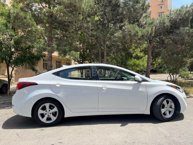 Hyundai Elantra 2015, 165,762 km - 2.0 л - Bakı