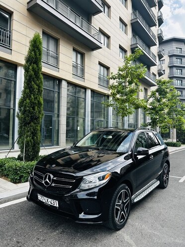 Mercedes GLE 400 4MATIC-2