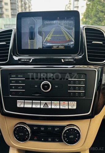 Mercedes GLE 400 4MATIC-10