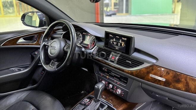 Audi A6-11