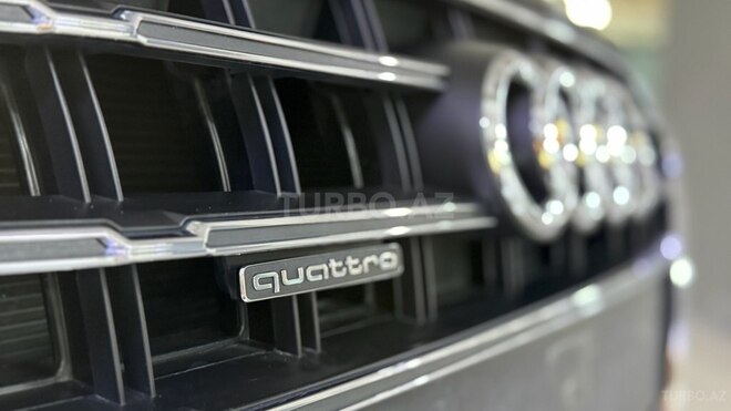 Audi A6-12