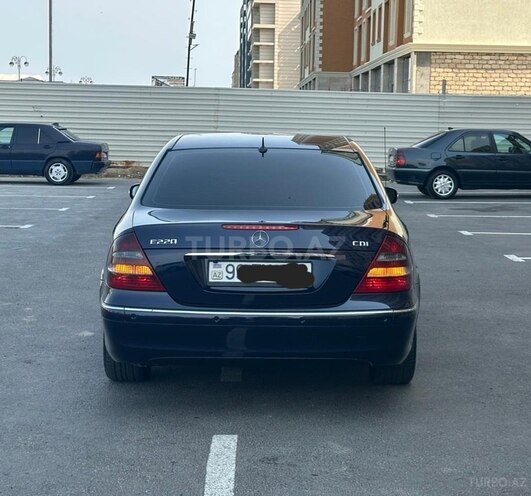 Mercedes E 220 d 2002, 223,220 km - 2.2 л - Sumqayıt