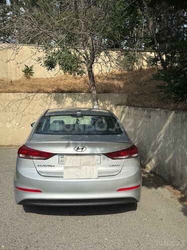 Hyundai Elantra 2017, 200,000 km - 2.0 л - Bakı