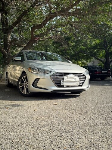 Hyundai Elantra 2017, 200,000 km - 2.0 л - Bakı