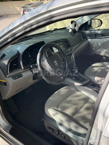 Hyundai Elantra 2017, 200,000 km - 2.0 л - Bakı