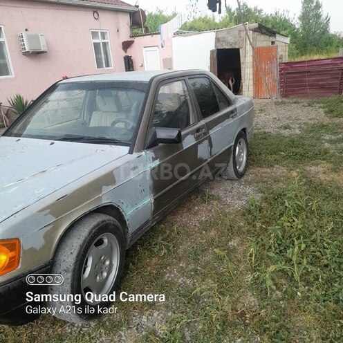 Mercedes 190 1988, 244,330 km - 2.0 л - Bərdə