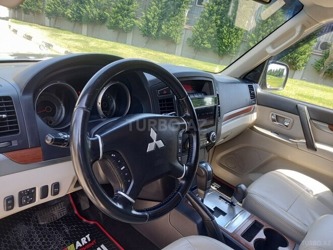 Mitsubishi Pajero 2007, 177,000 km - 3.0 l - Bakı