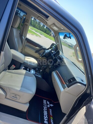 Mitsubishi Pajero 2007, 177,000 km - 3.0 l - Bakı