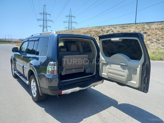 Mitsubishi Pajero 2007, 177,000 km - 3.0 l - Bakı