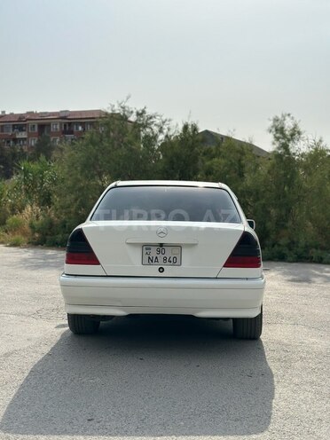 Mercedes C 230 1999, 254,000 km - 2.3 l - Bakı