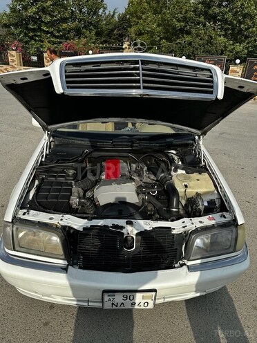 Mercedes C 230 1999, 254,000 km - 2.3 l - Bakı