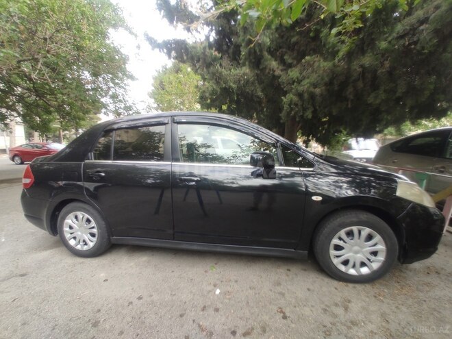 Nissan Tiida 2009, 320,000 km - 1.6 л - Bakı