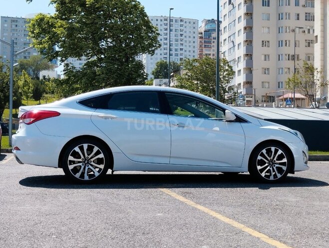 Hyundai i40 2013, 145,000 km - 2.0 l - Bakı