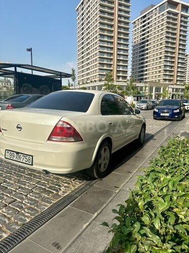 Nissan Sunny 2010, 324,649 km - 1.6 l - Bakı