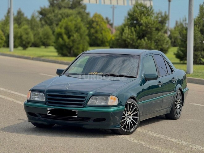 Mercedes C 200 1997, 270,000 km - 2.0 л - Bakı
