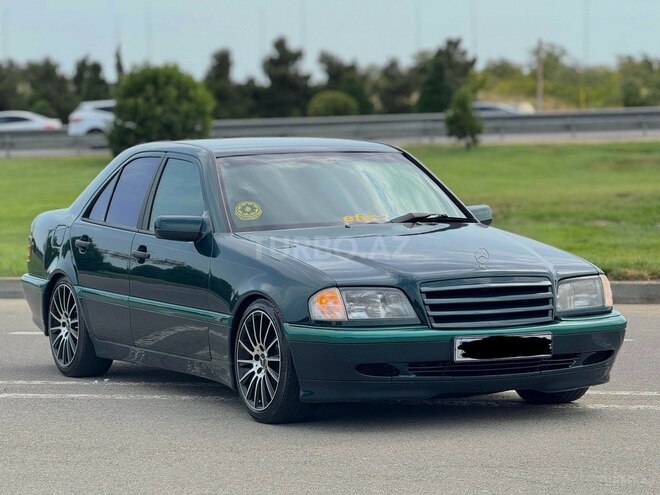 Mercedes C 200 1997, 270,000 km - 2.0 л - Bakı