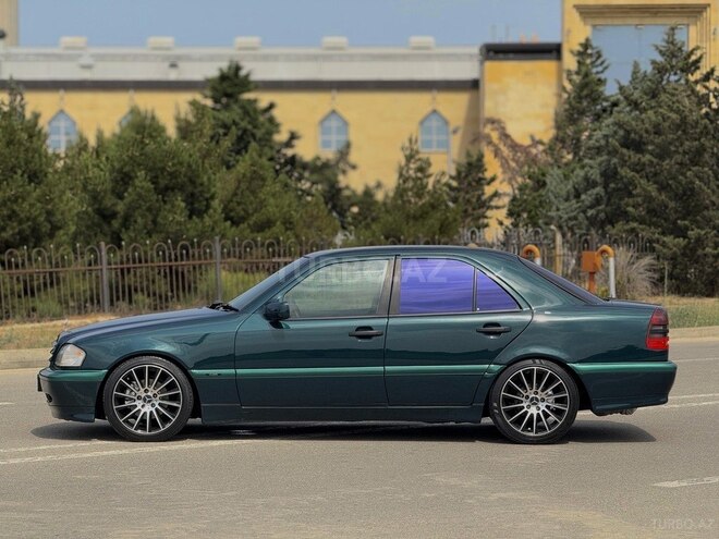Mercedes C 200 1997, 270,000 km - 2.0 л - Bakı