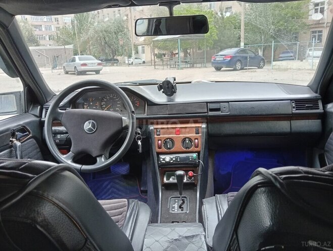 Mercedes E 230 1990, 500,000 km - 2.3 l - Sumqayıt